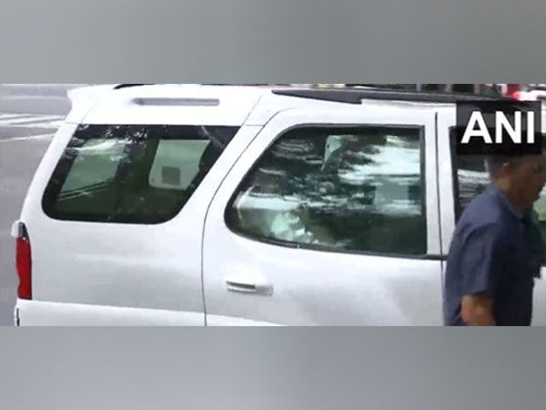 Union Home Minister Amit Shah arrived at the residence of former President Ram Nath Kovind (Photo/ANI)