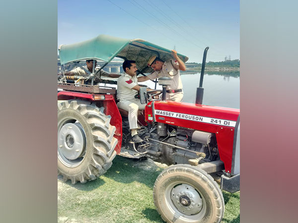 Delhi Police patrols Raj Ghat area with tractor (Photo/ANI)