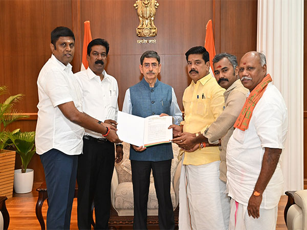 TN BJP leaders with Governor RN Ravi (Photo/ANI)