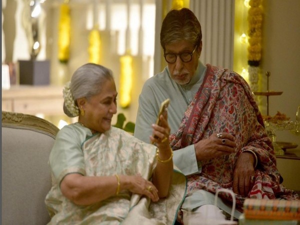 Amitabh Bachchan with Jaya Bachchan (Image source: Instagram)