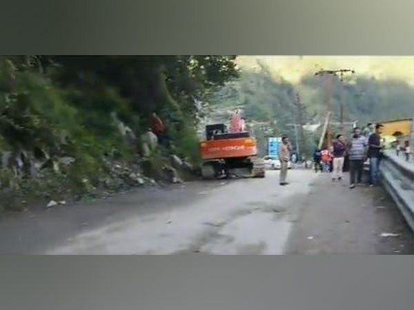 Landslide triggered in National Highway at Nigulsari in Kinnaur. (Photo/ANI)