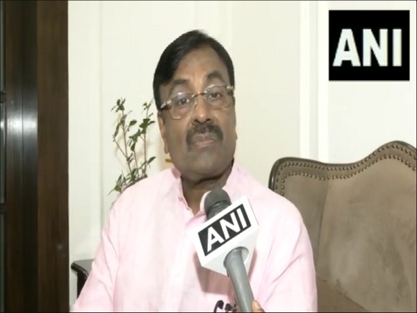 Maharashtra Cultural Affairs Minister Sudhir Mungantiwar (Photo/ANI)