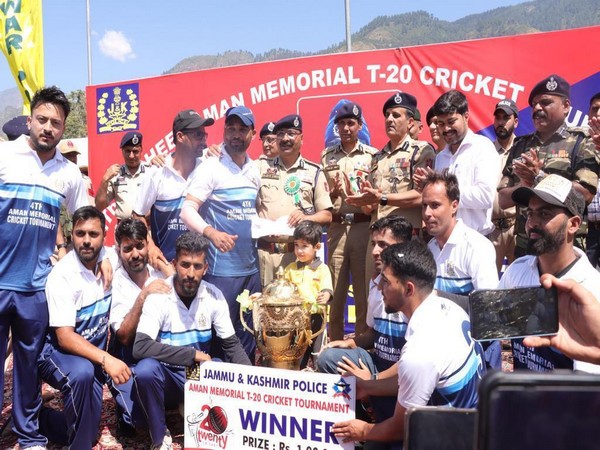 DGP J&K Police attends 4th Aman Memorial T-20 Cricket Tournament in Kishtwar (Photo/J&K Police)