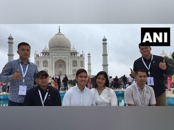 Kaesang Pangarep and his wife Erina Gudono at Taj Mahal (Photo/ANI)