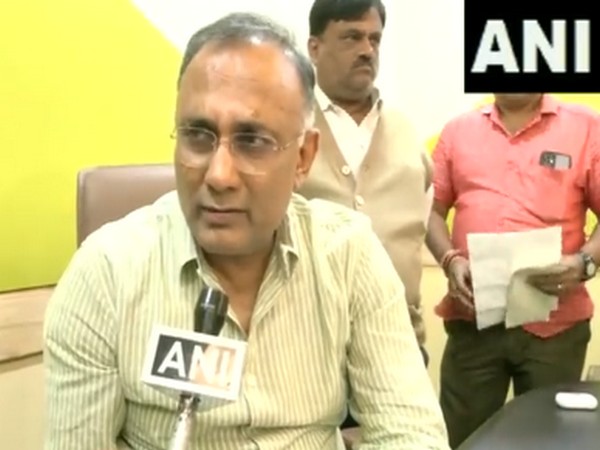 Karnataka Health Minister Dinesh Gundu Rao (Photo/ANI)