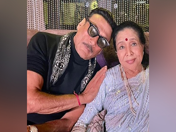 Jackie Shroff and Asha Bhosle (Image source: Instagram)