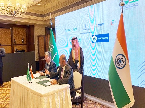 Over two dozen MoUs were signed between India-Saudi industries in New Delhi (Image: ANI)
