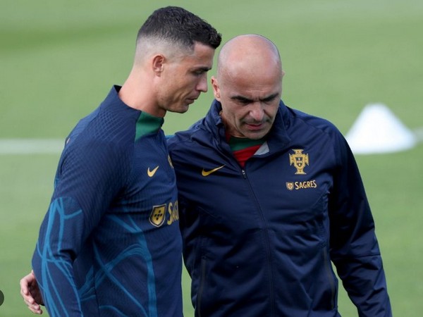 Portugal's Cristiano Ronaldo and Roberto Martinez (Twitter: Photo/selecaoportugal)