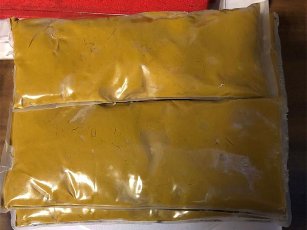 Gold dust seized at Mumbai airport (Photo/ANI)