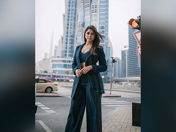 Mrunal Thakur (Image source: Instagram)