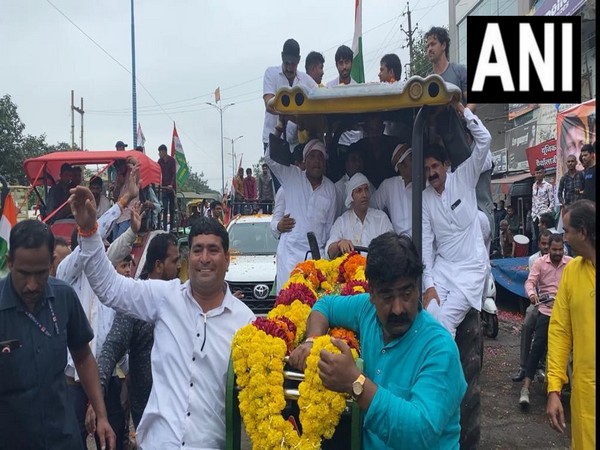 Congress leaders, including farmers taking out rally (Photo/ANI)