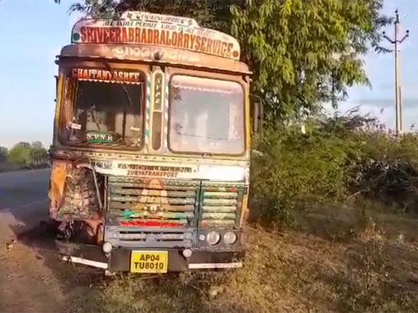The front portion of the lorry was damaged in the accident (Photo/ANI)