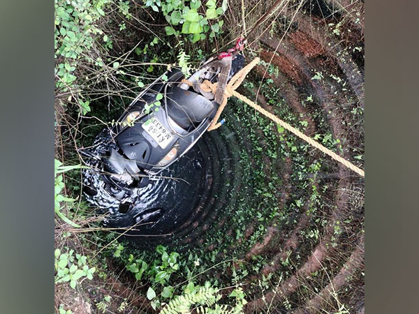 Kerala: Congress leader's scooter pushed into well in Kannur (Image/ANI)