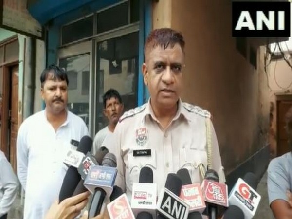  Old Sabzi Mandi Station Incharge Satyapal (Photo/ANI)