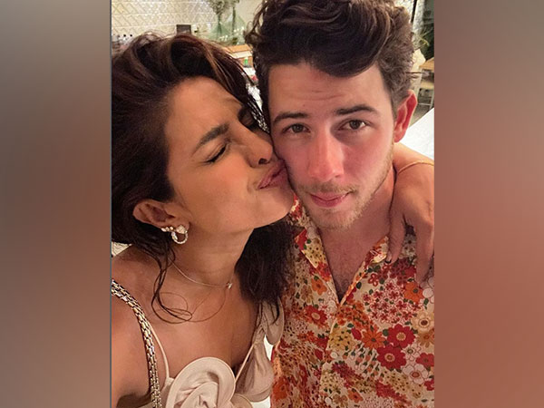 Priyanka Chopra and Nick Jonas (Image source: Instagram)