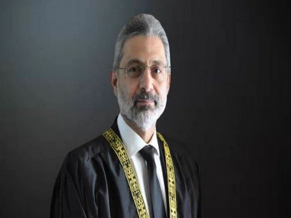Pakistan Justice Qazi Faez Isa (Source: Twitter/@TheSaadKaiser)