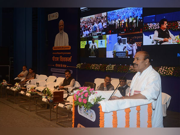 Union Minister Virendra Kumar attend PM Vishwakarma scheme programme in Indore. (Photo/Virendra Kumar Twitter)