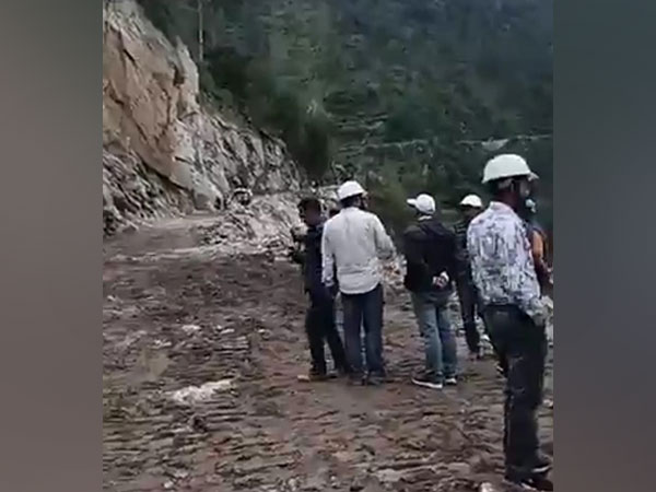 National Highway-5 restored in Kinnaur (Photo/ANI)
