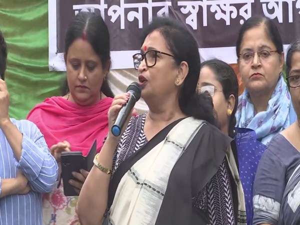 West Bengal Women and Child Welfare Minister Shashi Panja at protest site (Photo/ANI)