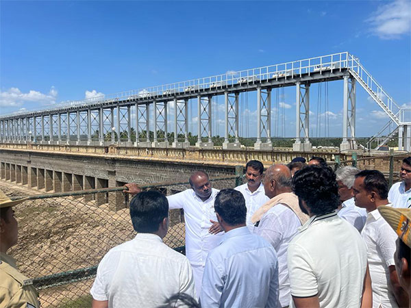  HD Kumaraswamy at KRS Dam (Photo/ANI)