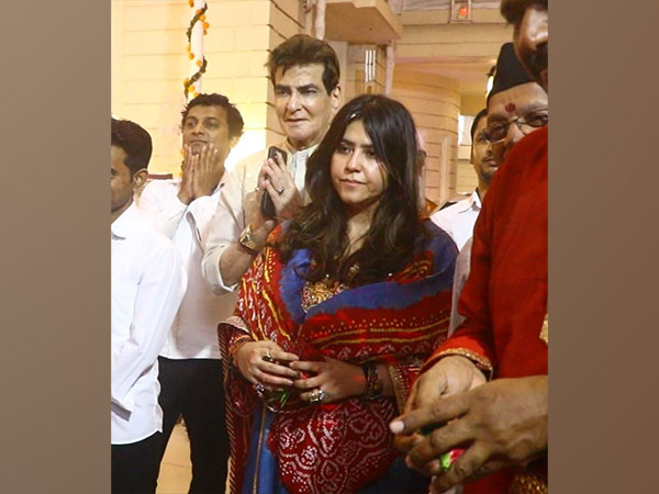 Ektaa Kapoor with Jeetendra (Image source/ANI)