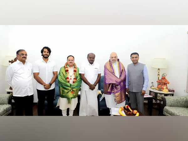 JD(S) leader HD Kumarswamy with Union Home Minister Amit Shah on September 22 (Photo: X/@AmitShah)