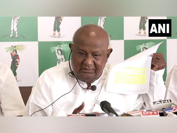 Janata Dal-Secular MP HD Deve Gowda. (Photo/ANI)