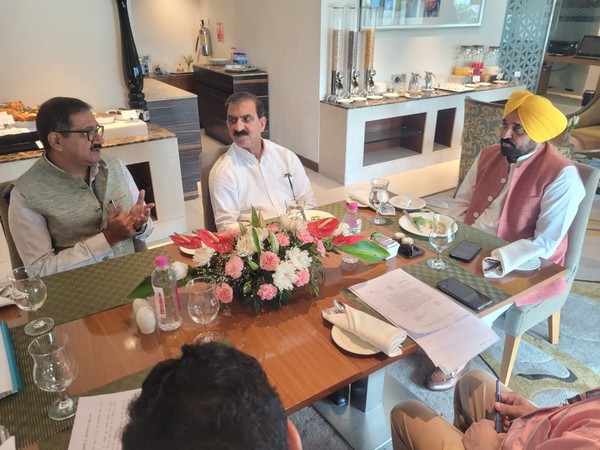 Himachal CM meets Mann