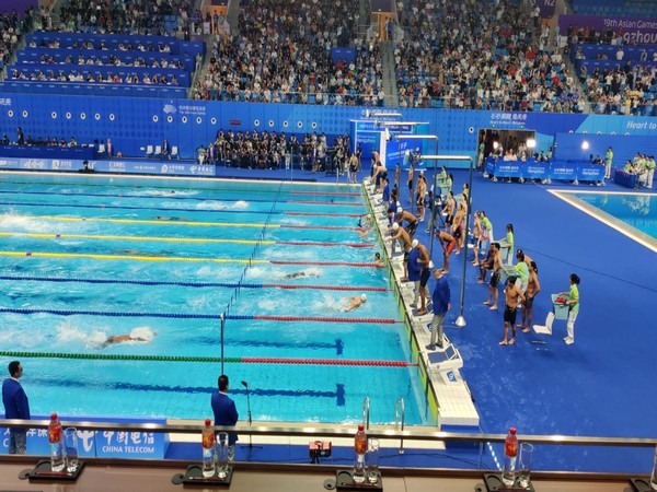 Swimmers in action during Men's 4X400 Medley Event (Photo: Twitter/SAI Media)