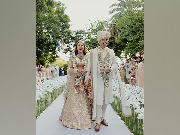 Parineeti Chopra and Raghav Chadha (Image source: Instagram)