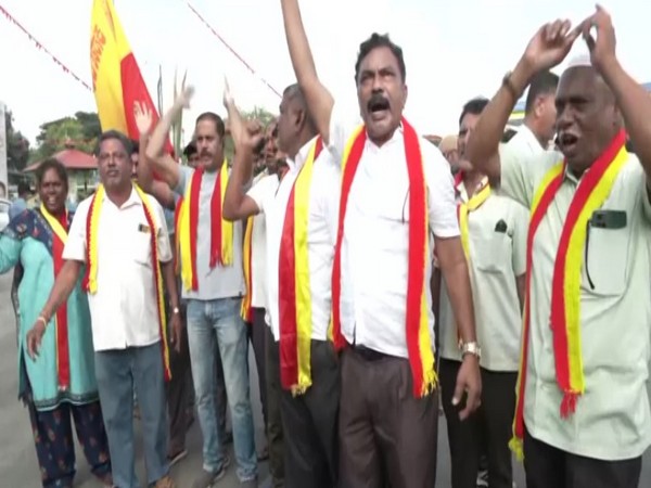 Protest against release of Cauvery water to Tamil Nadu (Photo/ANI)