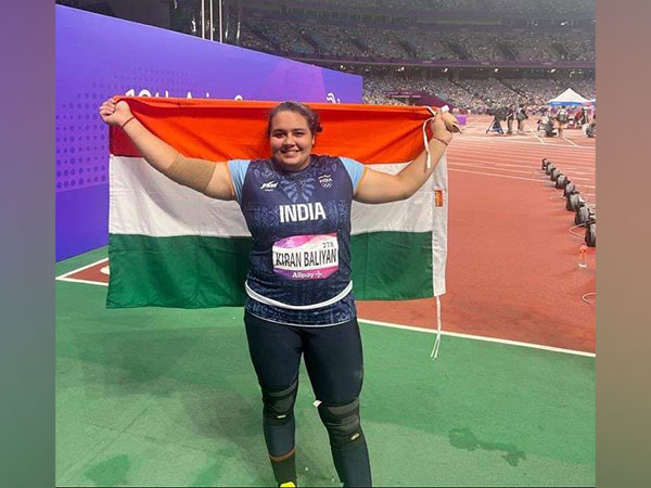 Kiran Baliyan (Photo: Narendra Modi/Twitter)