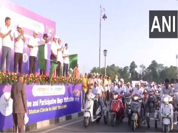 Voter awareness rally flagged off by CEC Rajiv Kumar. (Photo/ANI)