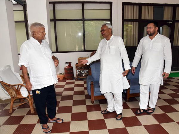 Bihar Chief Minister Nitish Kumar, Rashtriya Janata Dal (RJD) Chief Lalu Prasad Yadav and State Deputy Chief Minister Tejashwi Yadav (File Photo/ANI)