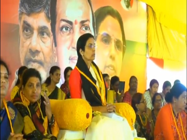 Nara Bhuvaneswari joins TDP workers' hunger strike at Rajamahendravaram. (Photo/TDP)