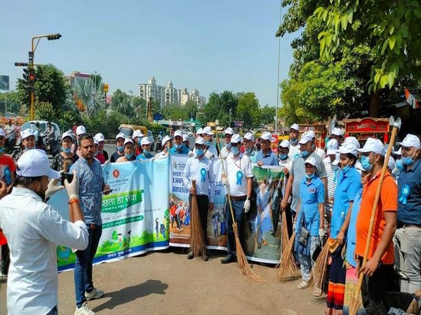 'Ek Tareekh Ek Ghanta Ek Saath' campaign (Photo- Ministry of Labour and Employment/PIB)