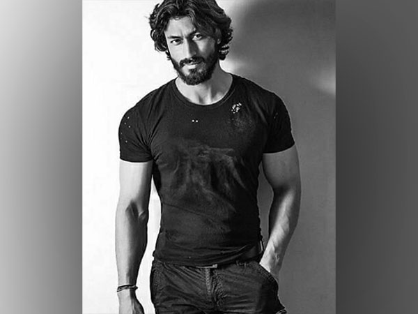 Vidyut Jammwal (Image source: Instagram)