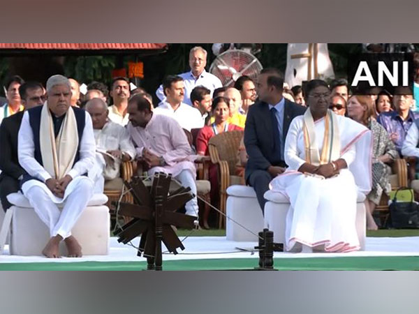 President Droupadi Murmu and Vice President Jagdeep Dhankar at prayer meet at Gandhi Smriti (Photo/ANI)