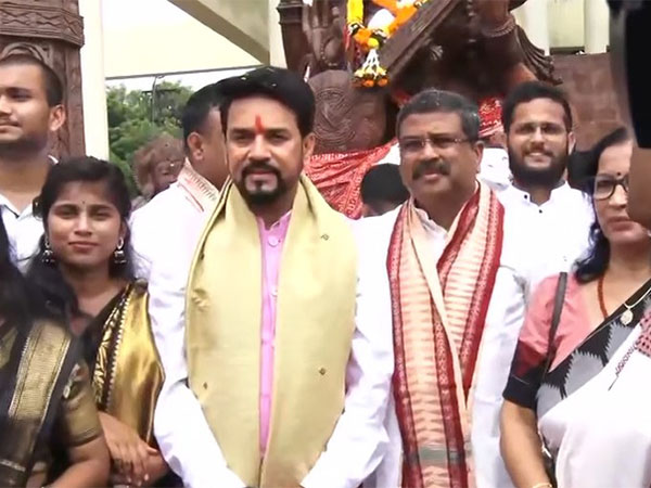 Union Ministers Anurag Thakur and Dharmendra Pradhan at Utkal University (Image: ANI)
