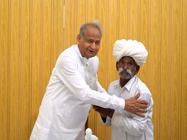 Rajasthan CM Ashok Gehlot with BJP's poster boy Madhuram (Photo Credit: ashokgehlot51/X)