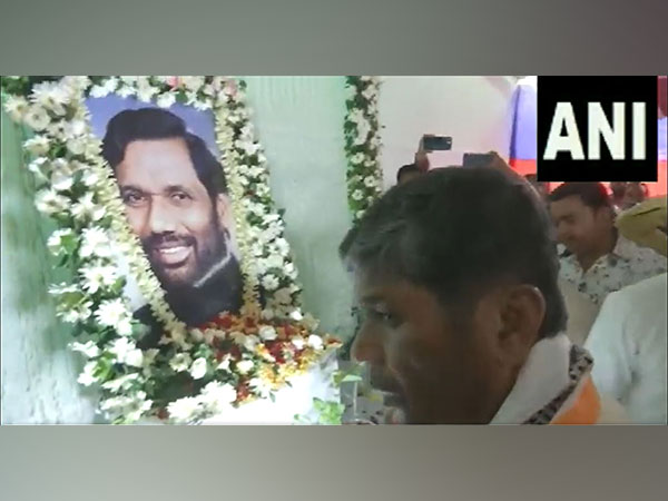 Union Minister Pasupati Kumar Paras pays tribute to former LJP Chief Ram Vilas Paswan  (Photo/ANI)
