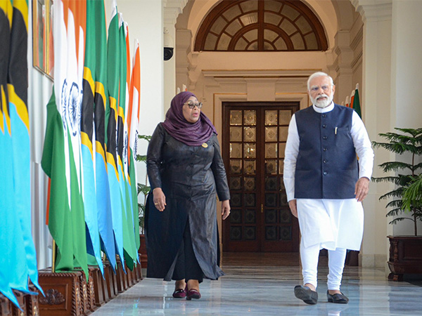 PM Modi and Tanzanian President Samia Suluhu Hassan. (Photo: X/@MEAIndia)