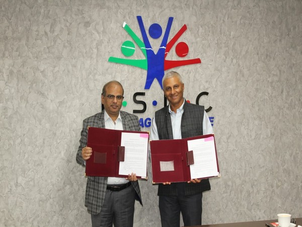 Ved Mani Tiwari, CEO, National Skill Development Corporation, and Dhirendra K, President, EXPA. (Photo/ANI