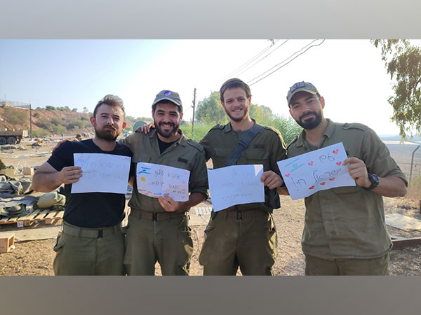 Serbian Jews supporting Israel  (Photo/TPS)