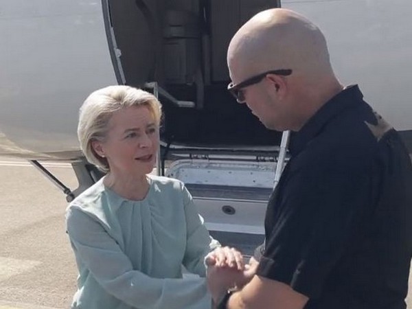 European Commission President arrives in Israel (Source: Twitter/@vonderleyen)