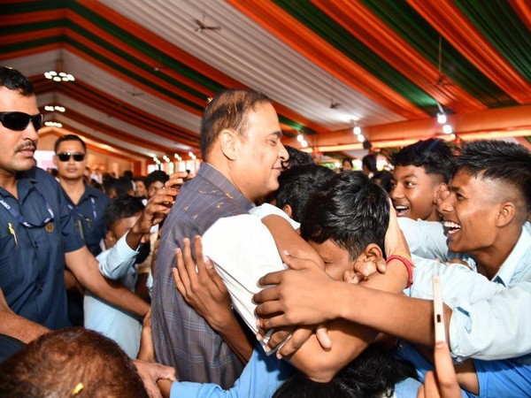 Assam CM Himanta Biswa Sarma with students (Photo Credit: himantabiswa/X)
