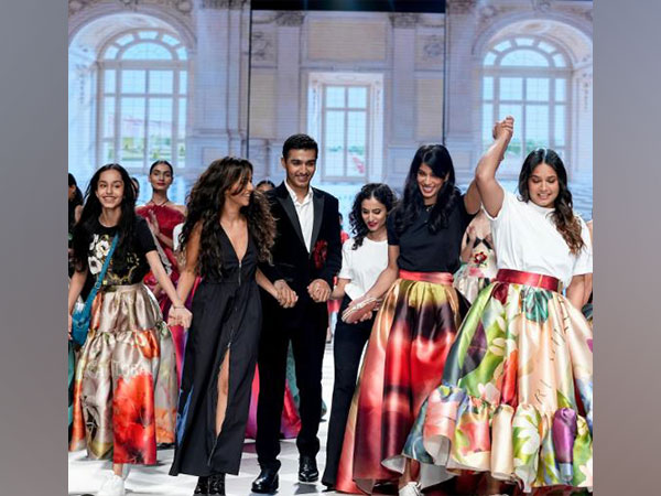 Indian squash team walked the ramp at Lakmé Fashion Week (Image: Lakmé Fashion Week)