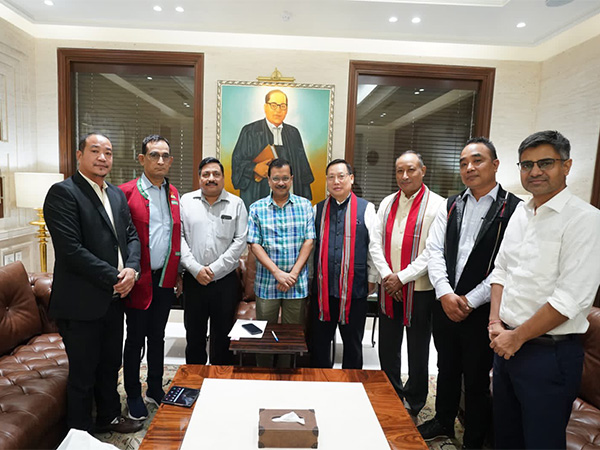 Arvind Kejriwal meets AAP heads of Assam, Tripura, Mizoram, Nagaland, Arunachal Pradesh (Photo/X: @ArvindKejriwal)