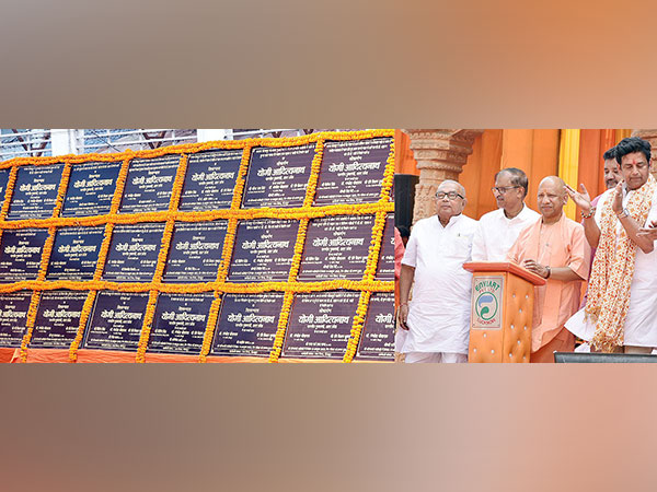 CM Yogi lays foundation stone, inaugurates 303 development projects (Photo:X/@myogiadityanath)