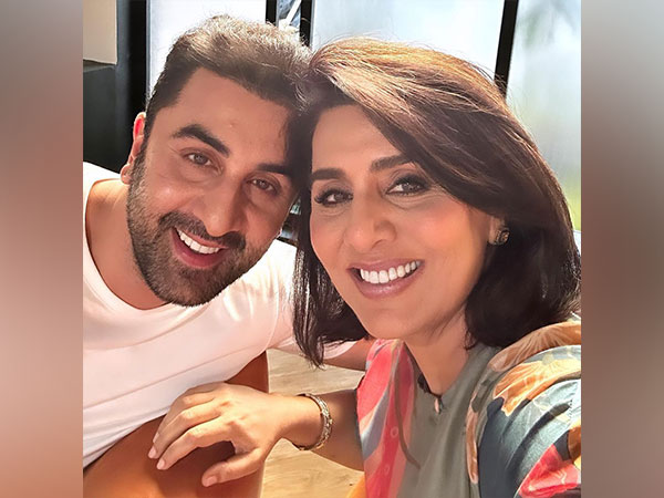 Neetu Kapoor with Ranbir Kapoor (Image source: Instagram)